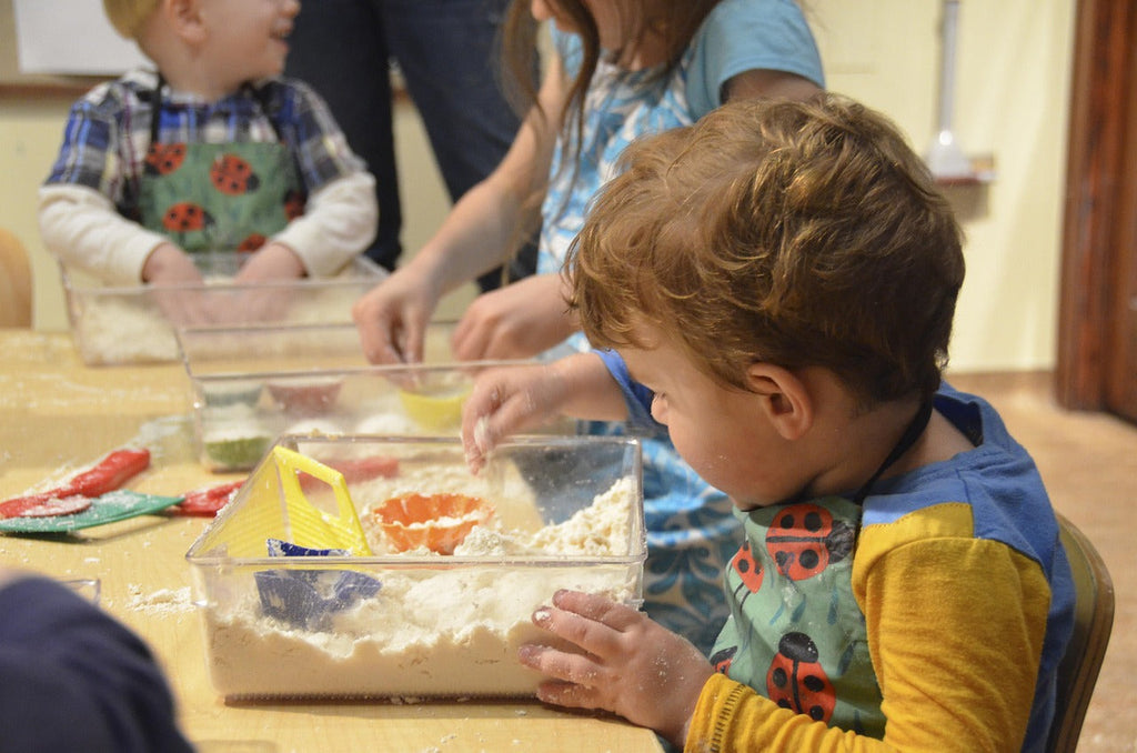 10 Fun Indoor Activities for Babies and Toddlers on a Rainy Day