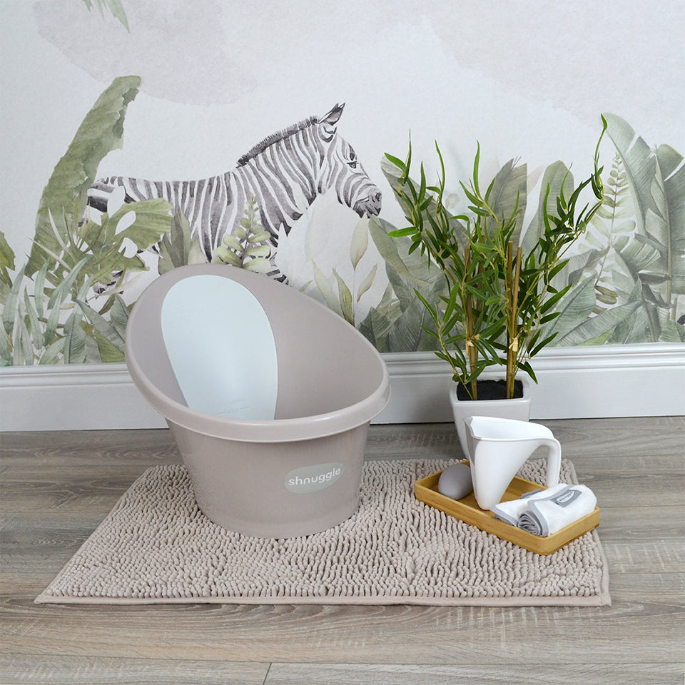 Baby Bathtubs & Bath Seats Shnuggle Bath With Bum Bump And Plug - Taupe The Little Baby Brand The Little Baby Brand